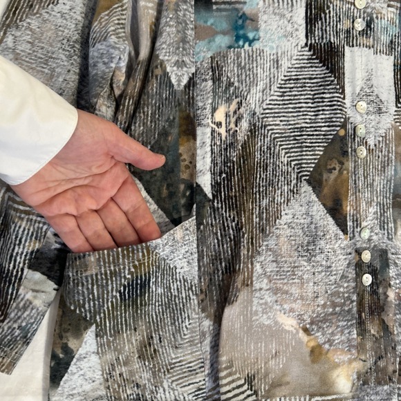 Parsley & Sage Womens Top L Brown Gray Artsy Patchwork Print Asymmetric Casual - Picture 6 of 8